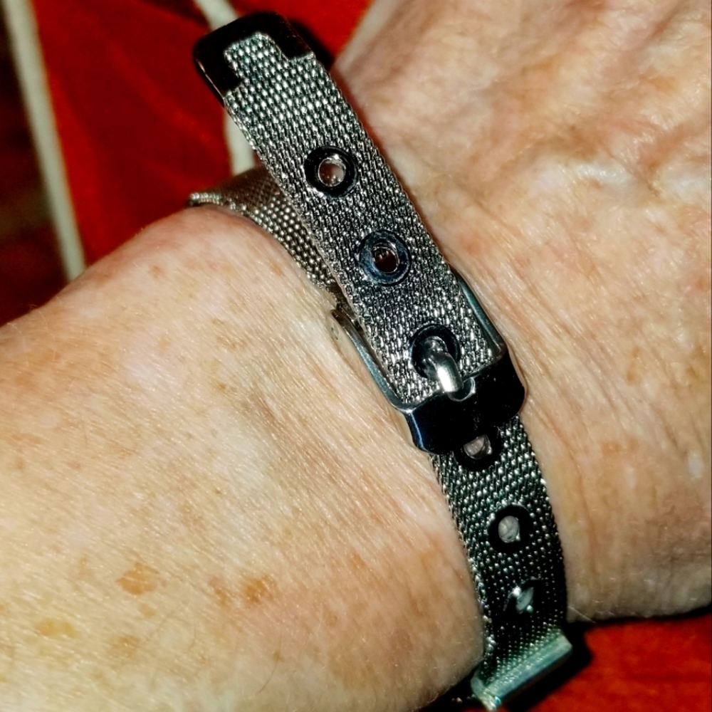 Silver Buckle Bracelet - Picture 7 of 7